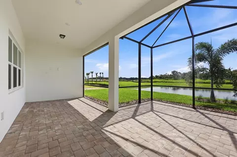 Exterior - 14733 Sunset Crest Ln, Parrish, FL 34219 photo 4 of 6