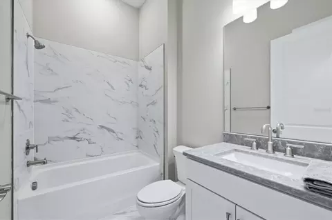 Bath - 14733 Sunset Crest Ln, Parrish, FL 34219 photo 4 of 4