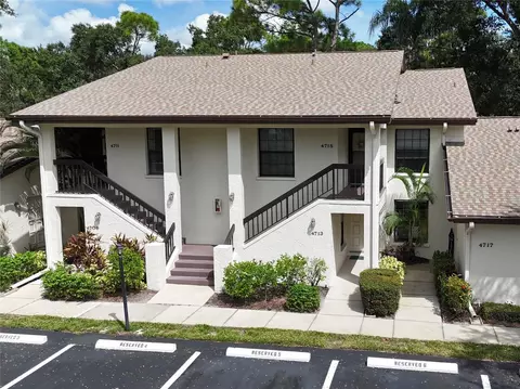 4713 Winslow Beacon #5, Sarasota, FL 34235