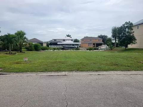 3617 4th Ave NE, Bradenton, FL 34208