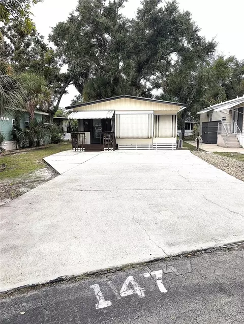 3300 26th Ave E #147, Bradenton, FL 34208