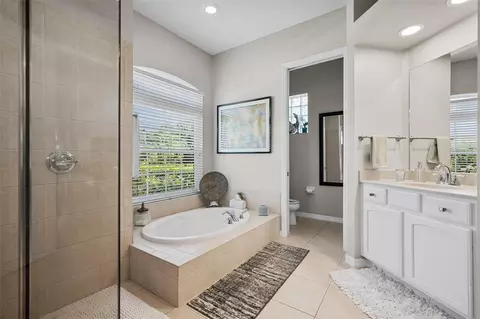 Bath - 5911 90th Avenue Cir E, Parrish, FL 34219 photo 2 of 5