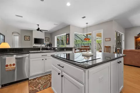 Kitchen - 5911 90th Avenue Cir E, Parrish, FL 34219 photo 3 of 5