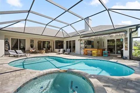 Exterior - 5911 90th Avenue Cir E, Parrish, FL 34219 photo 3 of 16