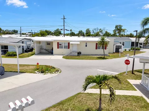 2050 Champion St, Sarasota, FL 34231