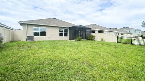 Exterior - 12293 Mountain Island Trl, Parrish, FL 34219 photo 8 of 9