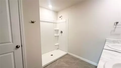 Bath - 12293 Mountain Island Trl, Parrish, FL 34219 photo 4 of 4