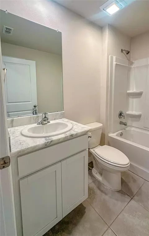 Bath - 12293 Mountain Island Trl, Parrish, FL 34219 photo 2 of 4