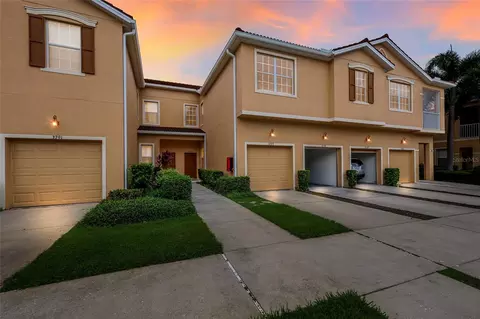 3793 Parkridge Cir #3-105, Sarasota, FL 34243