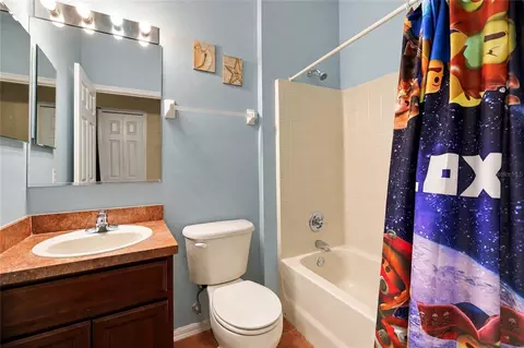 Bath - 14970 Skip Jack Loop, Lakewood Ranch, FL 34202 photo 4 of 4
