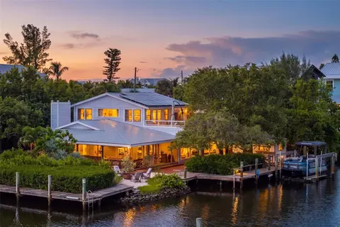 511 South Dr, Anna Maria, FL 34216