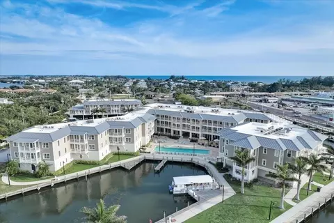 5325 Marina Dr #423, Holmes Beach, FL 34217