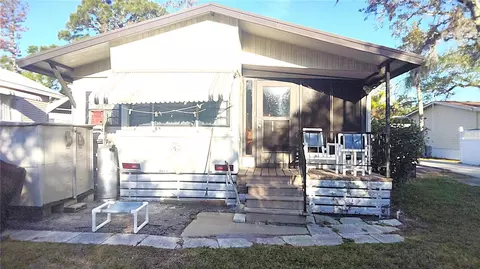 Exterior - 3300 26th Ave E #42, Bradenton, FL 34208 photo 2 of 2