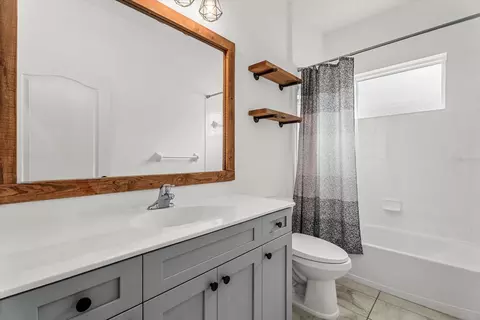 Bath - 4105 Deep Creek Ter, Parrish, FL 34219 photo 3 of 3