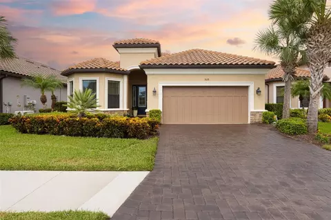 5628 Semolino St, Nokomis, FL 34275