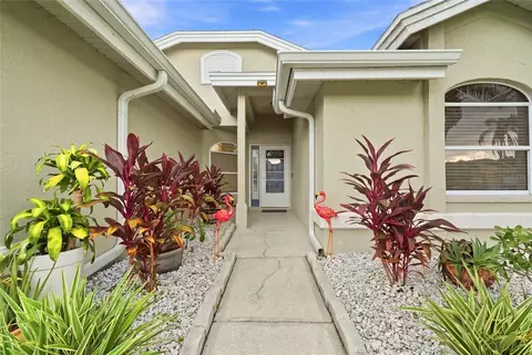 Exterior - 5301 72nd St E, Bradenton, FL 34203 photo 5 of 8