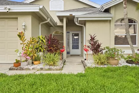 Exterior - 5301 72nd St E, Bradenton, FL 34203 photo 6 of 8
