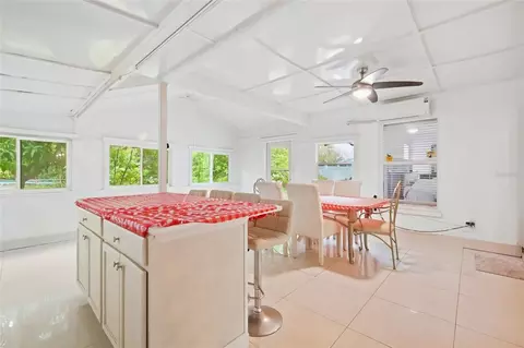 Dining - 5301 72nd St E, Bradenton, FL 34203 photo 7 of 9