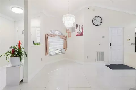 Entry Way - 5301 72nd St E, Bradenton, FL 34203 photo 3 of 4