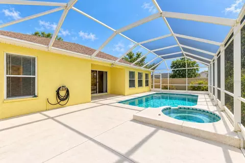 4515 50th Dr W, Bradenton, FL 34210