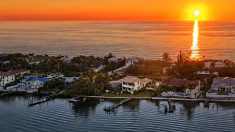 8017 Manasota Key Rd, Englewood, FL 34223