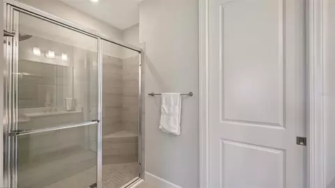 Bath - Undisclosed, Bradenton, FL 34211 photo 2 of 4