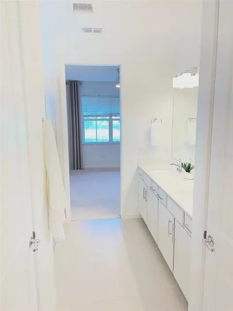 Entry Way - 10434 Spring Tide Way, Parrish, FL 34219 photo 4 of 4