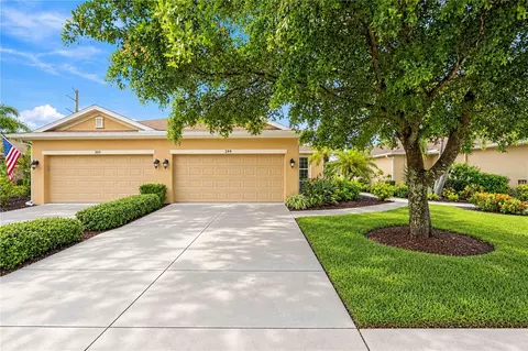 Exterior - 299 Capulet Dr, Venice, FL 34292 photo 4 of 15