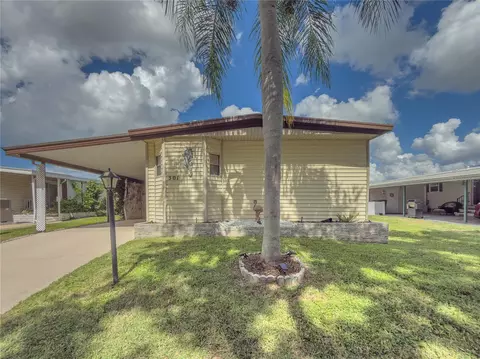 808 53rd Ave E #301, Bradenton, FL 34203