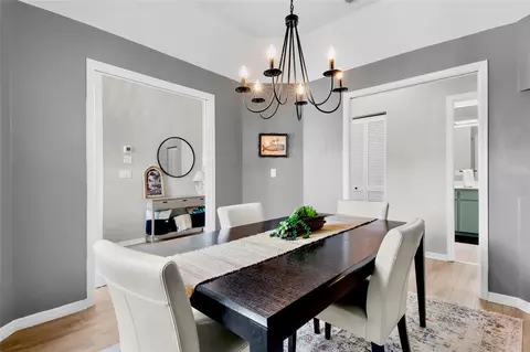 Dining - 7303 52nd Ter E, Bradenton, FL 34203 photo 4 of 4