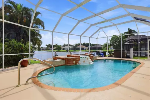 Exterior - 3905 30th Ln E, Bradenton, FL 34208 photo 8 of 9