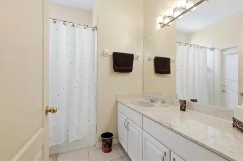 Bath - 3905 30th Ln E, Bradenton, FL 34208 photo 2 of 2