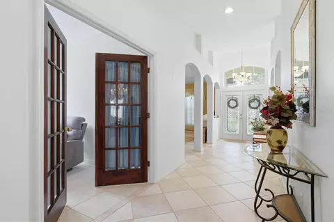 Entry Way - 3905 30th Ln E, Bradenton, FL 34208 photo 2 of 3