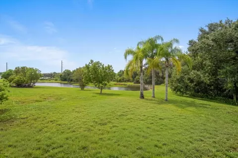 Exterior - 3331 45th Ave E, Bradenton, FL 34203 photo 9 of 12