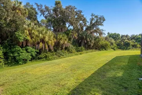 Exterior - 3331 45th Ave E, Bradenton, FL 34203 photo 10 of 12
