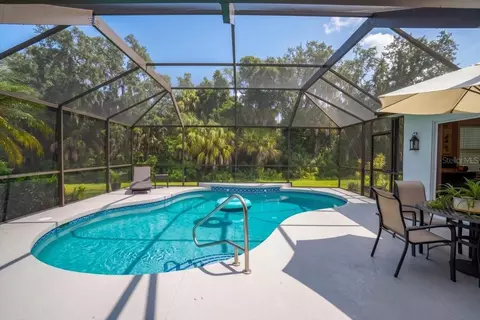 Exterior - 3331 45th Ave E, Bradenton, FL 34203 photo 4 of 12