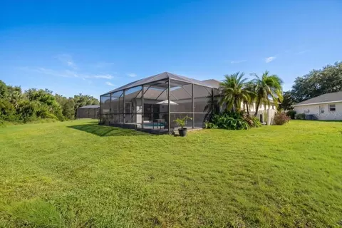 Exterior - 3331 45th Ave E, Bradenton, FL 34203 photo 8 of 12