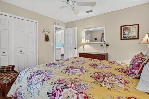 Bedroom - 3331 45th Ave E, Bradenton, FL 34203 photo 4 of 7
