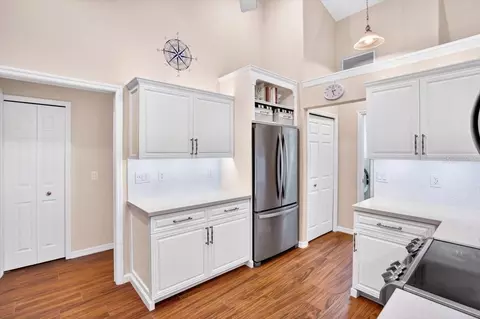 Kitchen - 3331 45th Ave E, Bradenton, FL 34203 photo 4 of 4