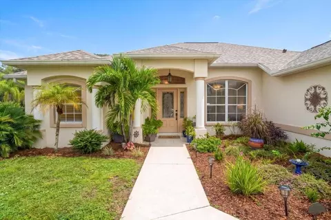 Exterior - 3331 45th Ave E, Bradenton, FL 34203 photo 1 of 12