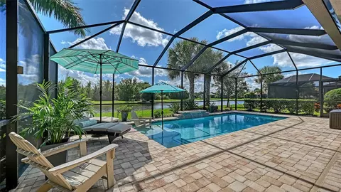 Exterior - 6827 Gosport Cv, Bradenton, FL 34202 photo 7 of 27