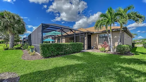 Exterior - 6827 Gosport Cv, Bradenton, FL 34202 photo 13 of 27