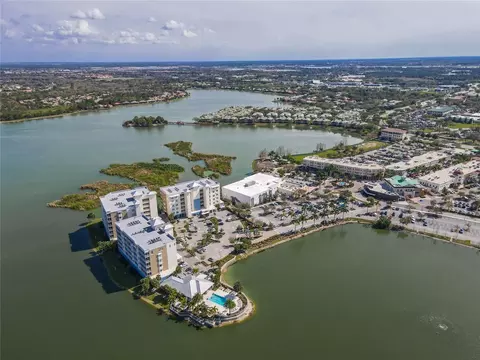 View/Area - 10520 Boardwalk Loop #302, Bradenton, FL 34202 photo 7 of 10