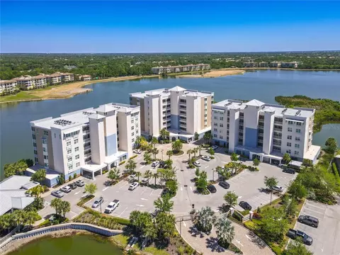 View/Area - 10520 Boardwalk Loop #302, Bradenton, FL 34202 photo 2 of 10