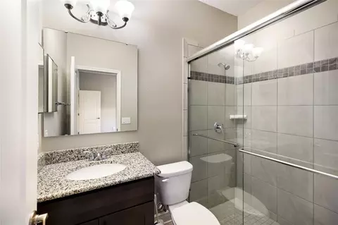 Bath - 3004 156th Ter E, Parrish, FL 34219 photo 4 of 4