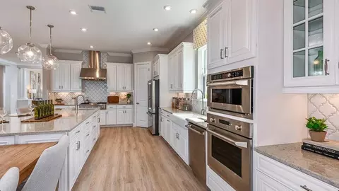 Kitchen - 14829 Contenta Loop, Bradenton, FL 34211 photo 2 of 4