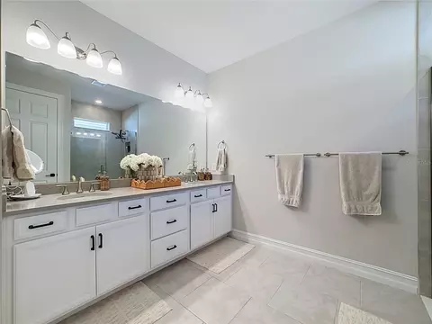 Bath - 446 Ibiza Loop, Venice, FL 34292 photo 3 of 5