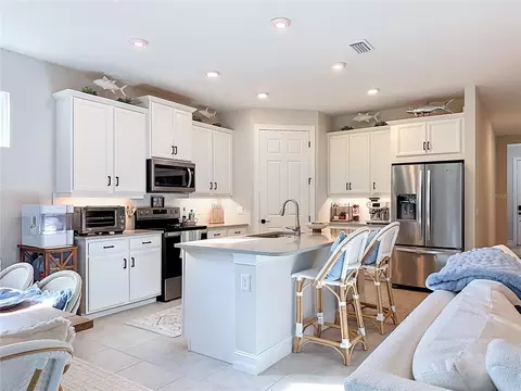 Kitchen - 446 Ibiza Loop, Venice, FL 34292 photo 7 of 7