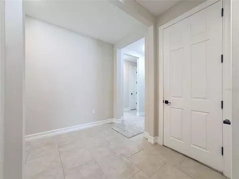 Entry Way - 446 Ibiza Loop, Venice, FL 34292 photo 5 of 9