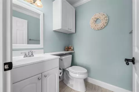 Bath - 4739 Compass Dr, Bradenton, FL 34208 photo 10 of 10